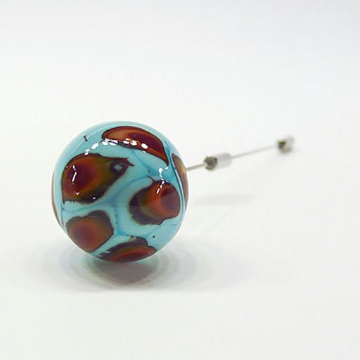 n color brooch