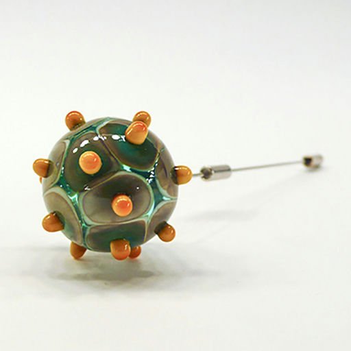 n color brooch