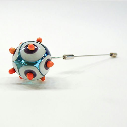 n color brooch