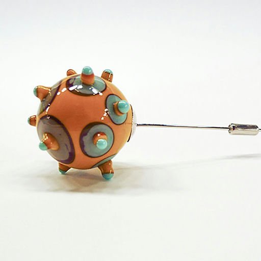 n color brooch