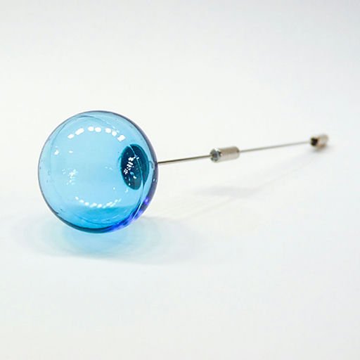 Simple brooch