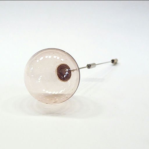 Simple brooch