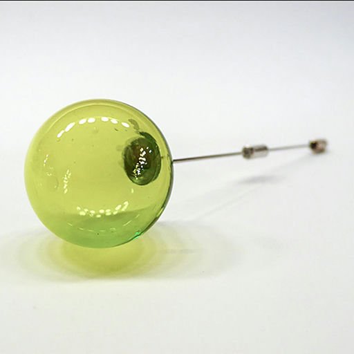 Simple brooch