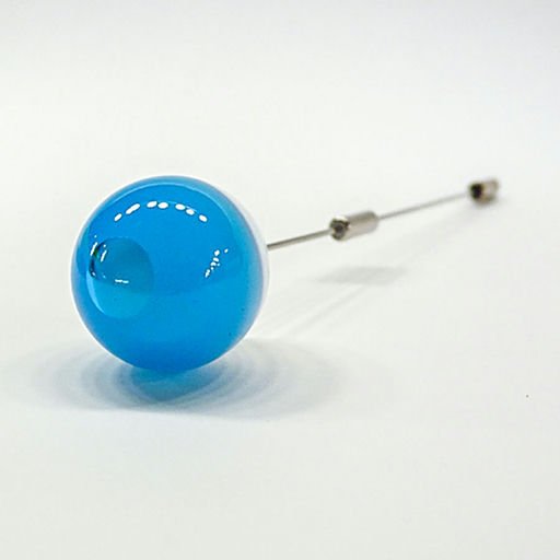 Simple brooch